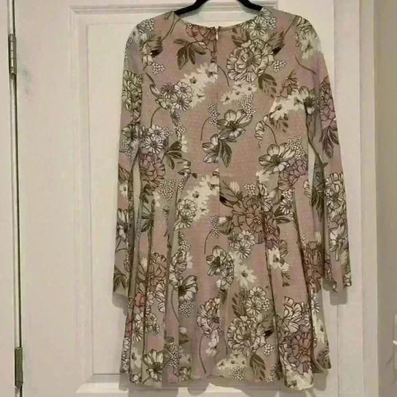 Altar’d State Pink‎ Floral long Sleeve Dress - Picture 5 of 8